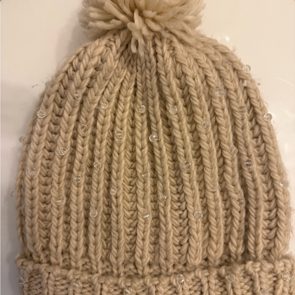 Forever 21 beaded clear crystals beanie cream beige looking for it please - Picture 2 of 3